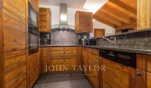 Saisonvermietungen Attic Crans-Montana