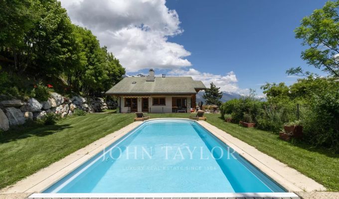 Saisonvermietungen Chalet Crans-Montana