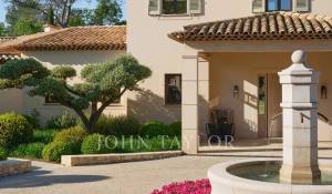 Saisonvermietungen Eigentum Tourrettes