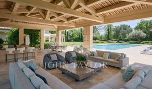 Saisonvermietungen Eigentum Tourrettes