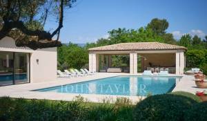 Saisonvermietungen Eigentum Tourrettes