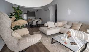 Verkauf Penthouse Mouttagiaka