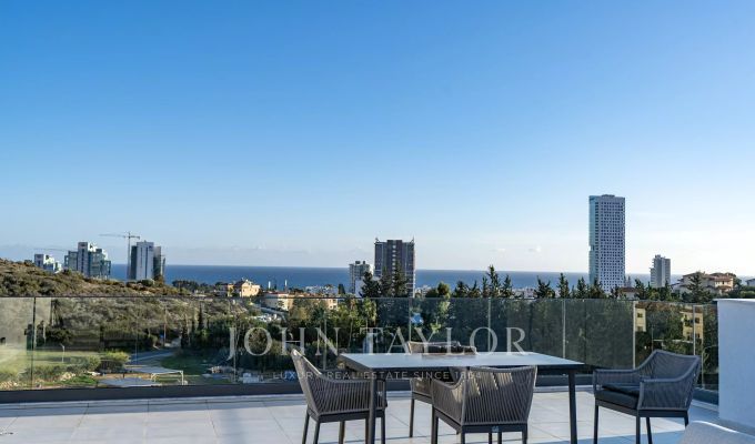 Verkauf Penthouse Mouttagiaka