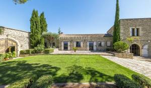 Verkauf Schloß Joucas