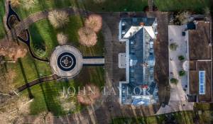 Verkauf Schloß Provins