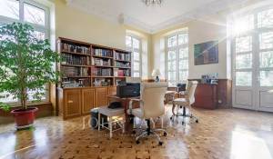 Verkauf Schloß Provins