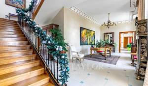 Verkauf Schloß Provins