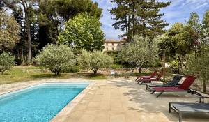 Verkauf Schloß Saint-Saturnin-lès-Apt