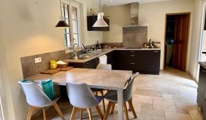 Verkauf Schloß Saint-Saturnin-lès-Apt