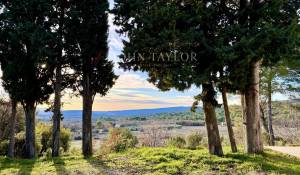 Verkauf Schloß Saint-Saturnin-lès-Apt