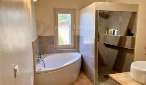 Verkauf Schloß Saint-Saturnin-lès-Apt