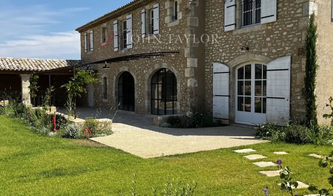 Verkauf Steinhaus Eygalières