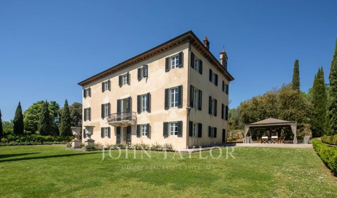 Verkauf Villa LUCCA  