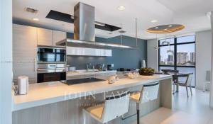 Verkauf Wohnung North Miami Beach