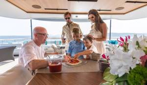 Vermietung Motor Yacht 