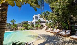 Vermietung Villa Cap Martinet