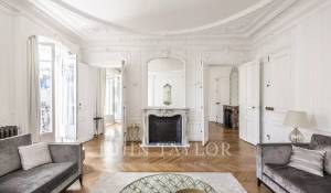 Vermietung Wohnung Paris 8ème